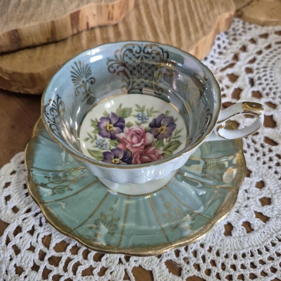 SHAFFORD Vintage Porcelain 3 Feet Cup & Saucer - Turquoise, Gold & Purple - Picture 1 of 8